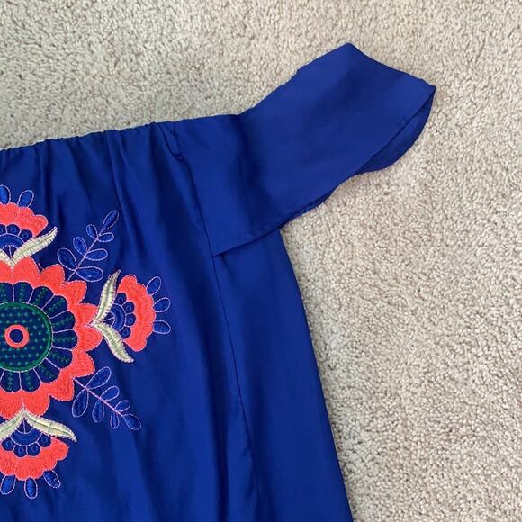 West 36th Off Shoulder Embroidered Mini Dress Sz M - Picture 3 of 6